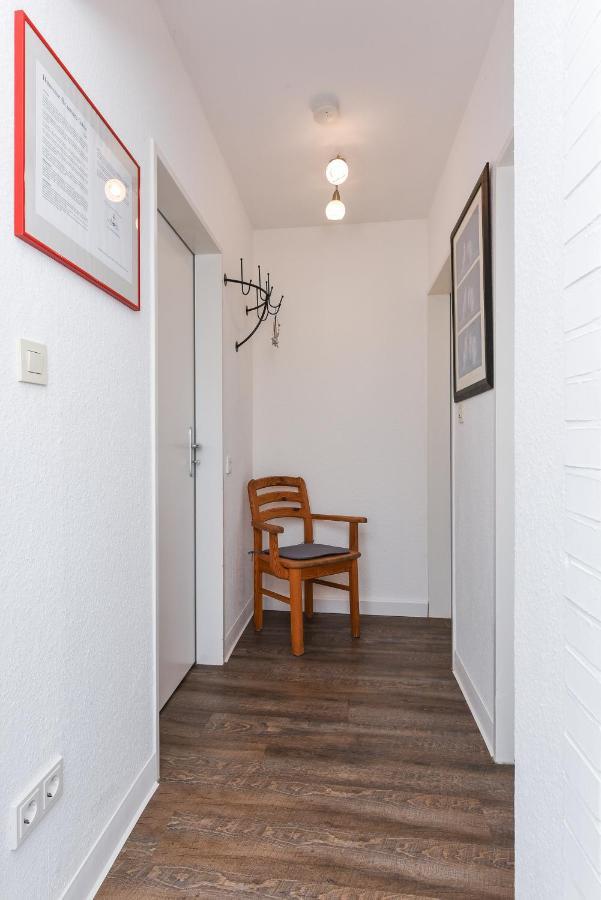 Ferienwohnungen im Haus Ankerplatz Esens Exterior foto